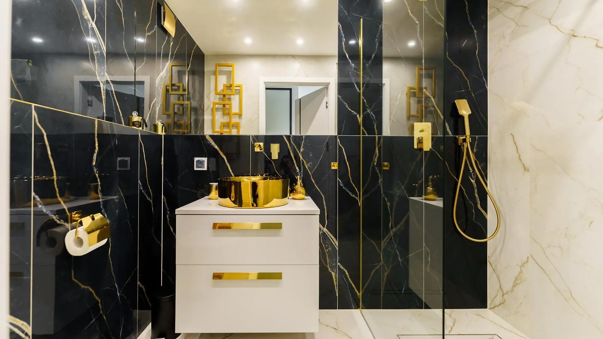 Golden Pearl Spa Prywatny Apartament Z Sauna I Jacuzzi Kołobrzeg Lägenhet